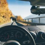 Wysokie obroty w wysokich górach: przygotuj samochód na ostre podjazdy i bezpieczne zjazdy