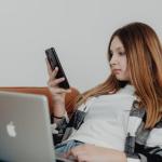 Nie trać łączności: jak w minutę zamienić telefon w hotspot dla laptopa, gdy padnie Wi‑Fi