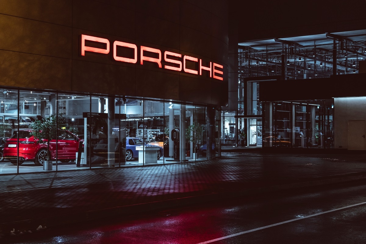 Salon Porsche - dlaczego to najlepsze miejsce na wybór samochodu?
