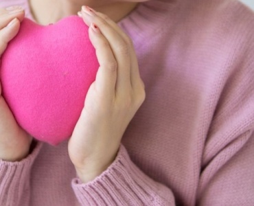 Puls pędzi od stresu, nie od biegu? Sprawdź, co mówi Twoje serce i jak je uspokoić